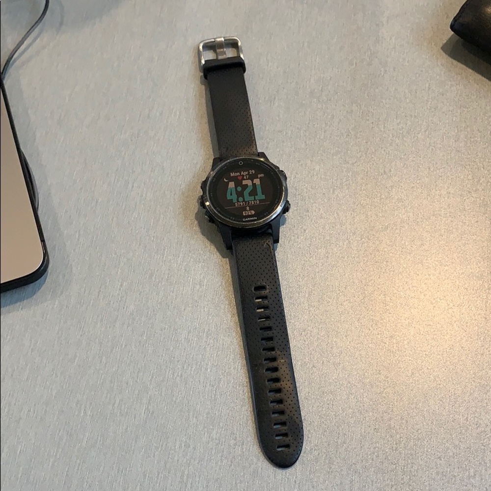 Garmin Fenix 5s Sapphire Edition